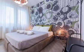 Al Qasr- Design And Luxury Apartment